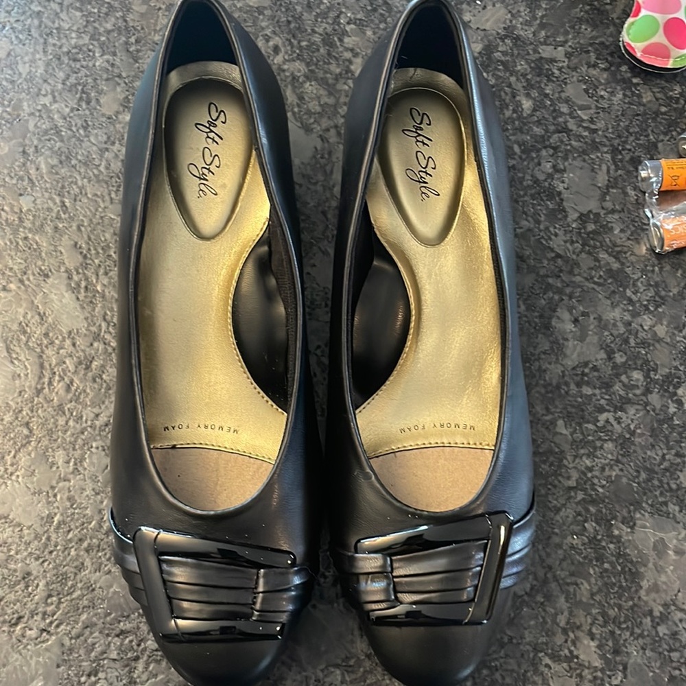Soft style memory Foam Kitten heels 1/2” heel